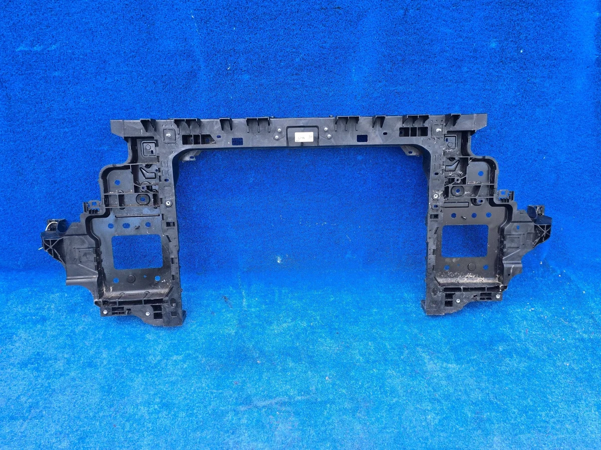 Förstärkning främre panel Kia EV6 64101DN000