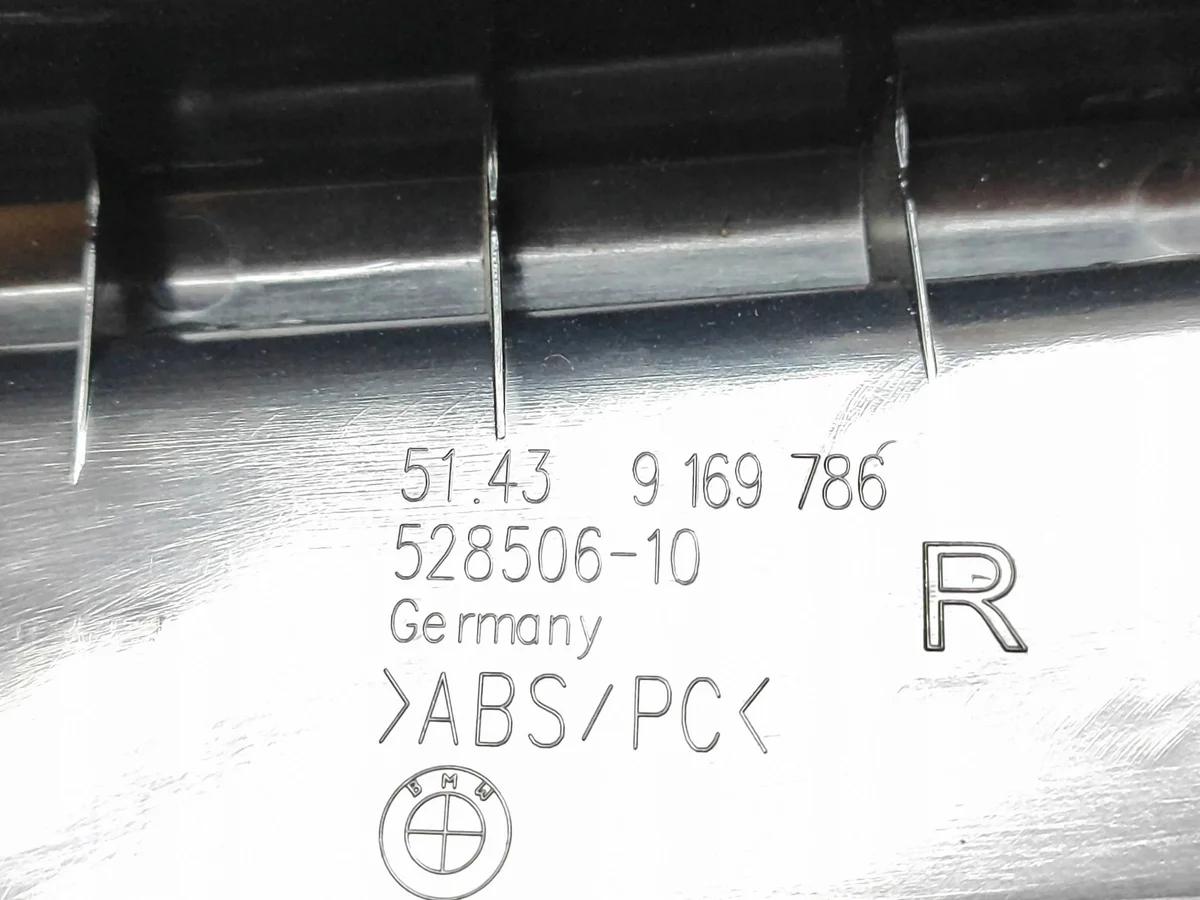 BMW 5 F11 Trunk Shelf/Roller Mount 9169786 image 3