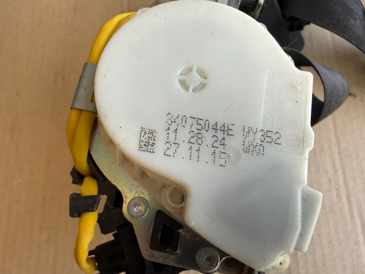 Audi A6 A7 C7 Pretensor Derecho Delantero image 8