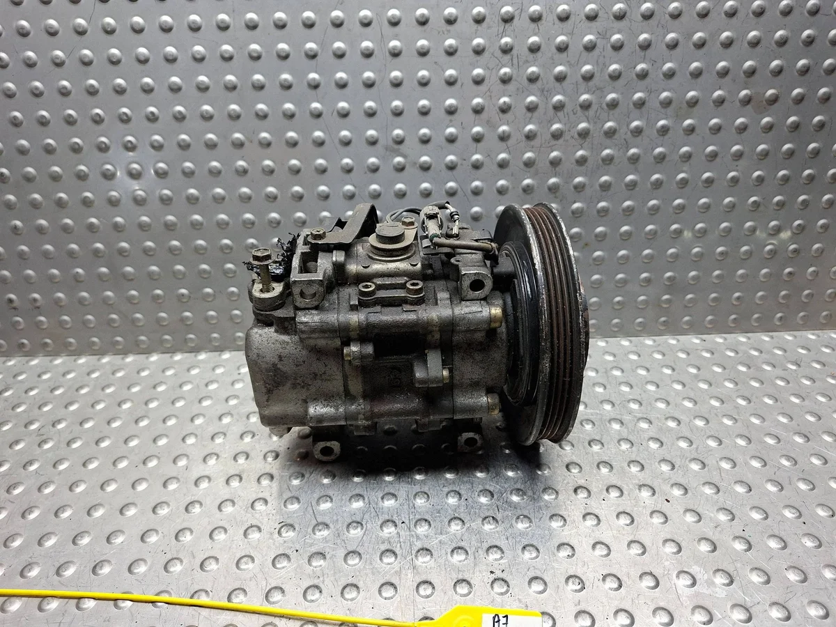 Compressor Ar Condicionado Toyota Corolla E11 Usado image 4
