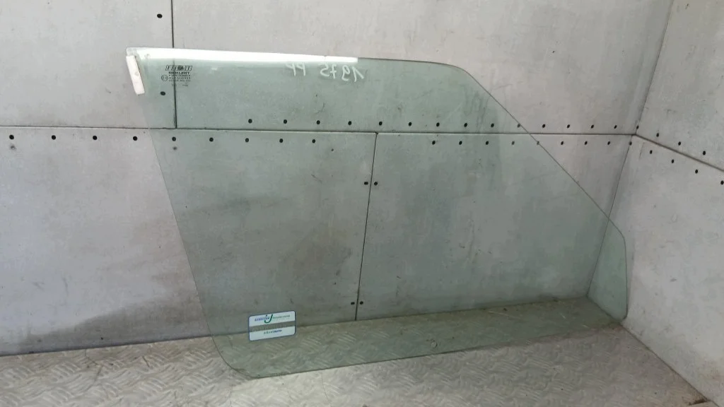 Vidro Porta Dianteira Direita Fiat Uno II