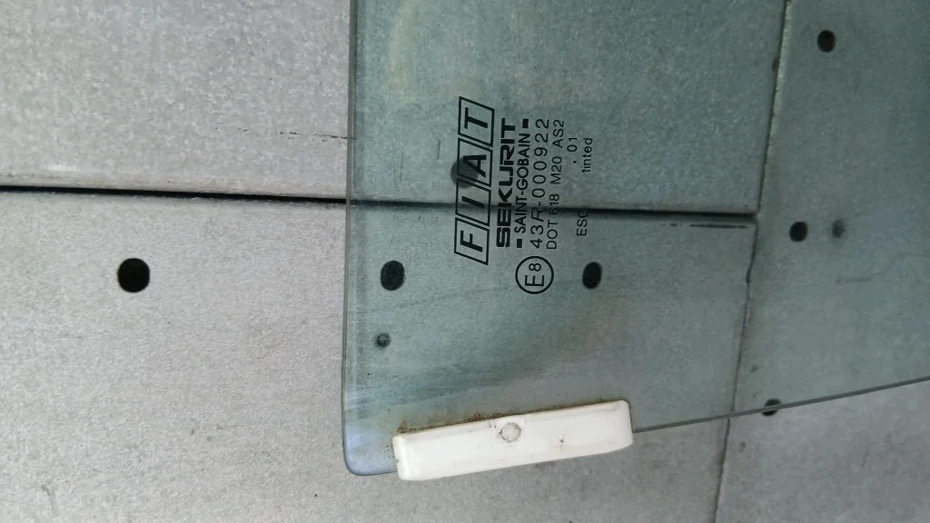 Oikea etulasi Fiat Uno II 95-02 thumbnail 1