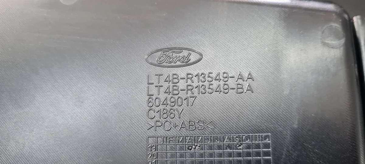 Ford Edge II 2020 Couvercle de tableau de bord image 10