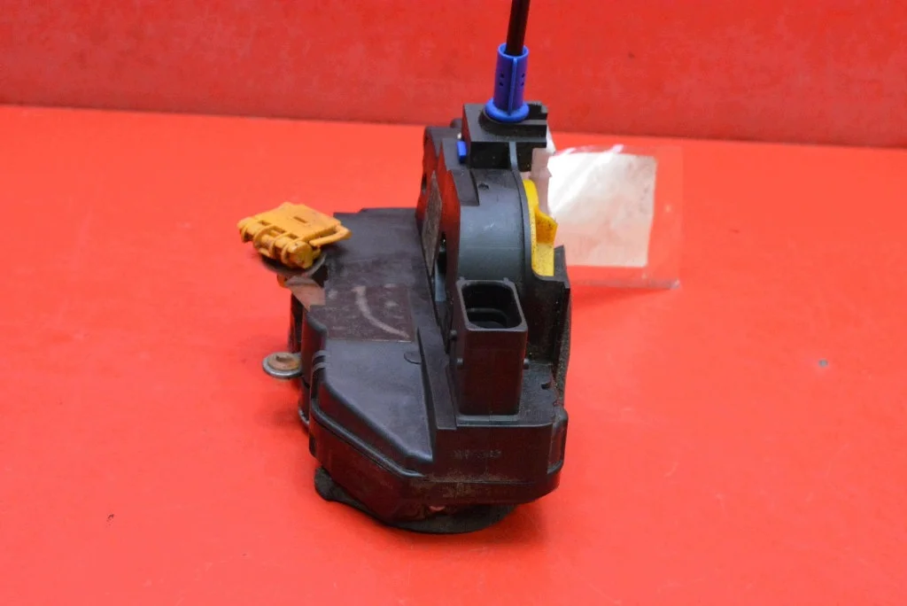 Fechadura Porta Dianteira Esquerda Opel Astra J image 5