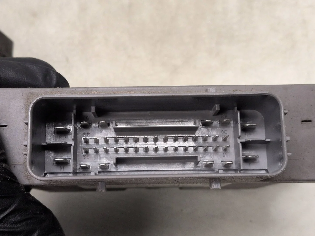 Renault Master III 2021 Computer Module 237G00533R image 4