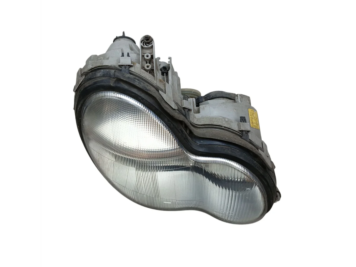 Reflektor Prawy Mercedes C W203 2000-2003 image 5