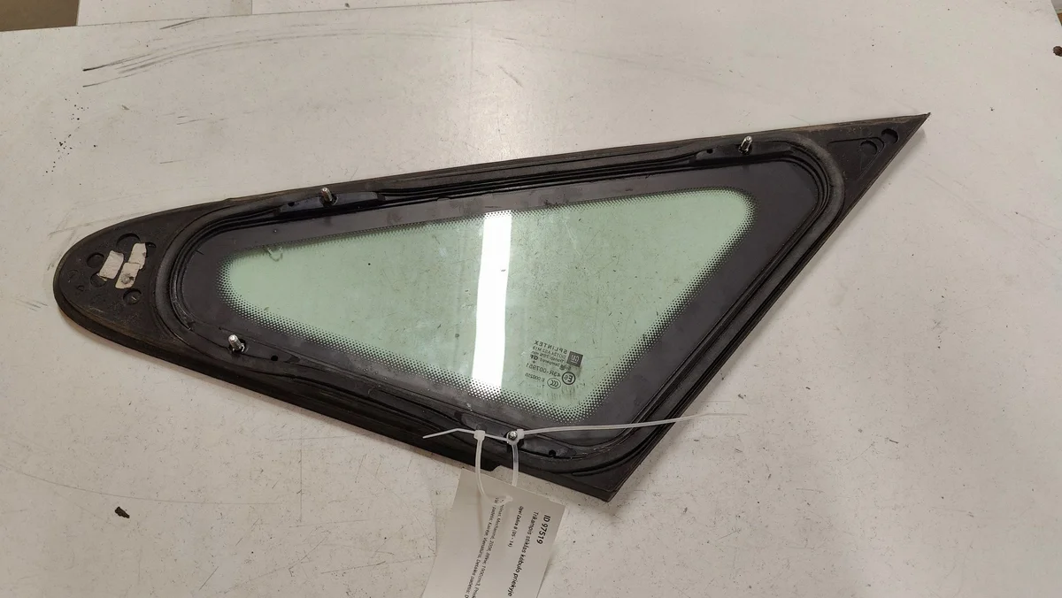 Vidro Triangular Opel Zafira B Usado OEM 43R007951 image 4