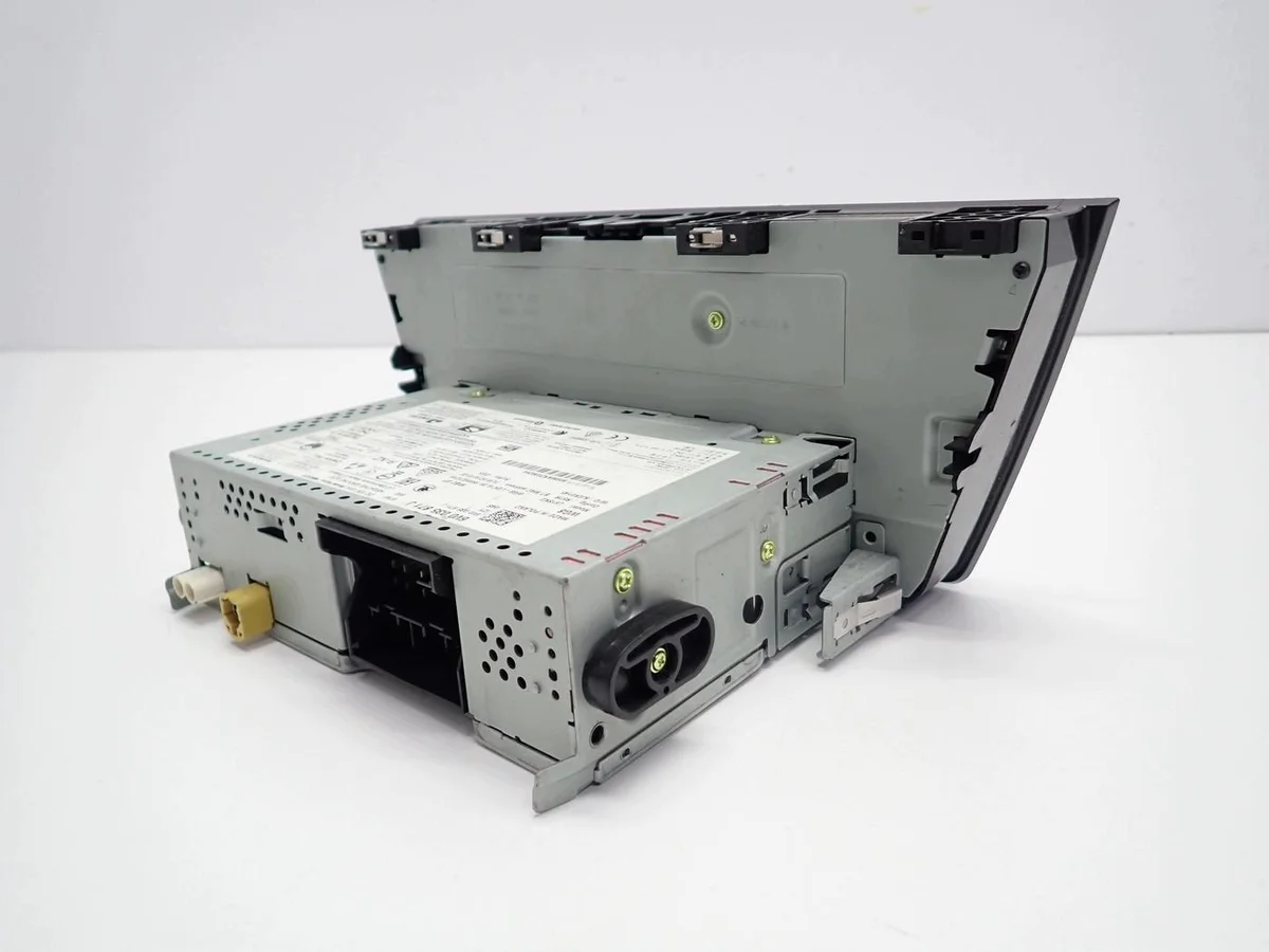 Radio Skoda Fabia III 6V0035871J image 7