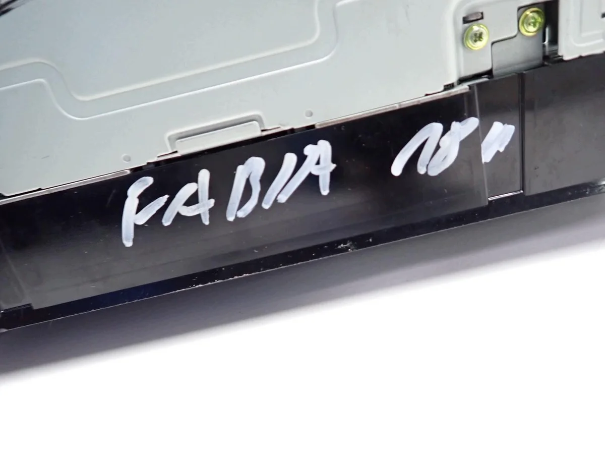Radio Skoda Fabia III 6V0035871J image 9