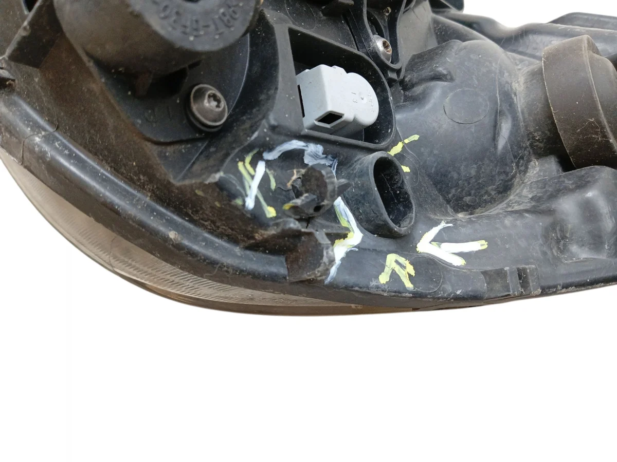Faro Derecho Volvo V60 I (2010-2013) MM_31299997 image 10
