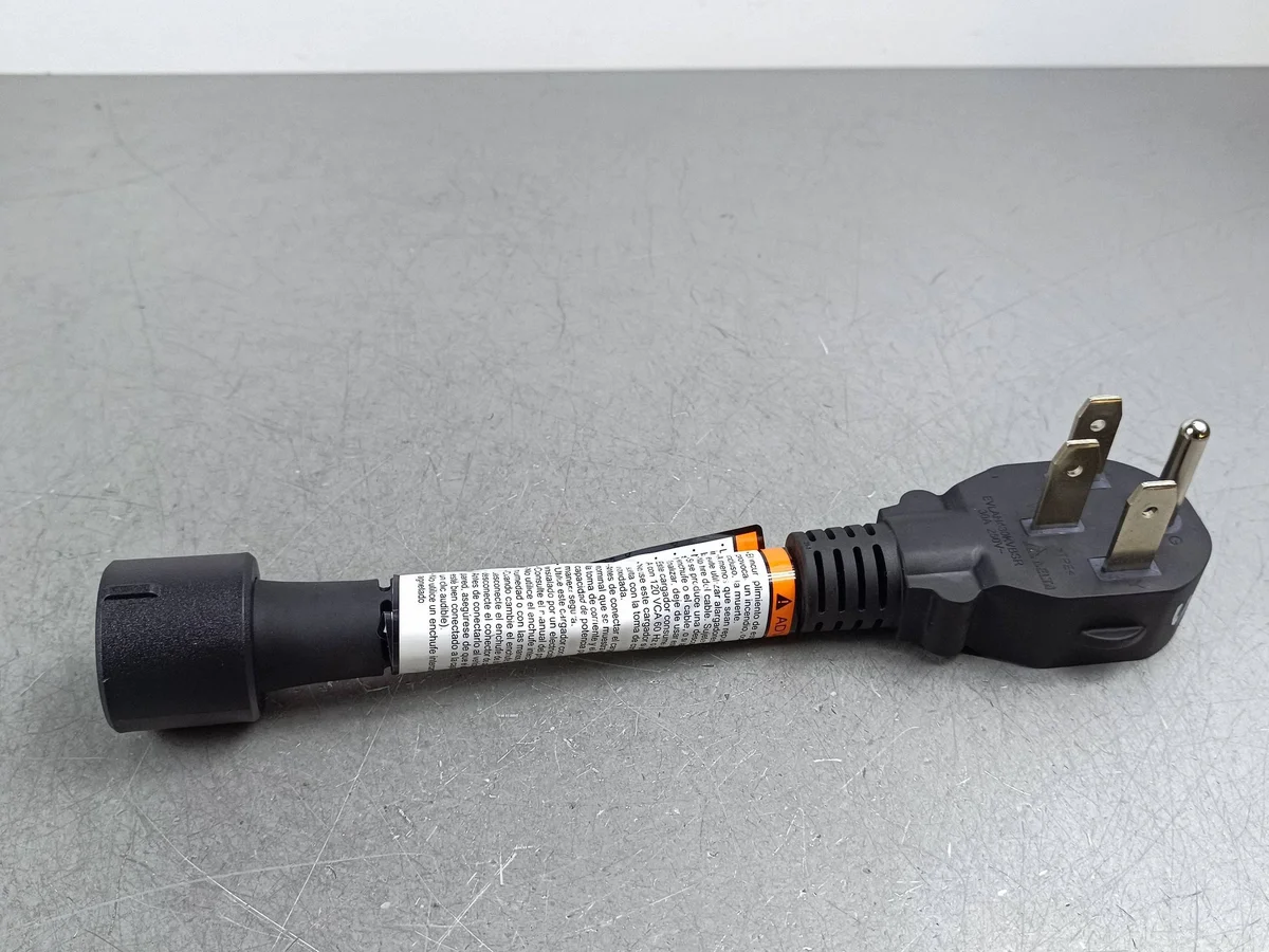 Nissan Ariya 2025 Câble de recharge 30A250V