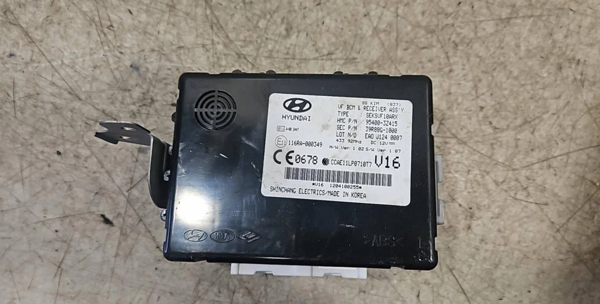 Styrenhet Hyundai i40 954003Z415