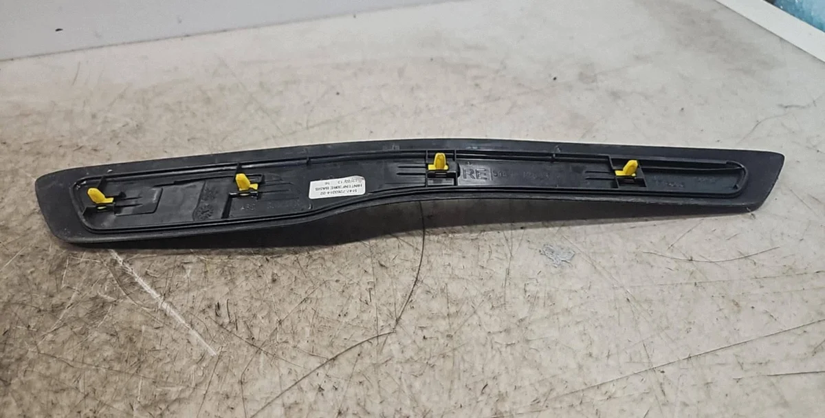 BMW 3 F30 F31 Door Sill Trim Right Used