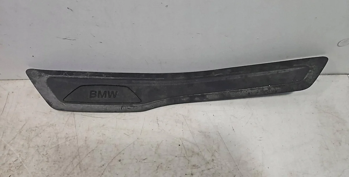 Soleira BMW Série 3 F30 F35 F31 Usada
