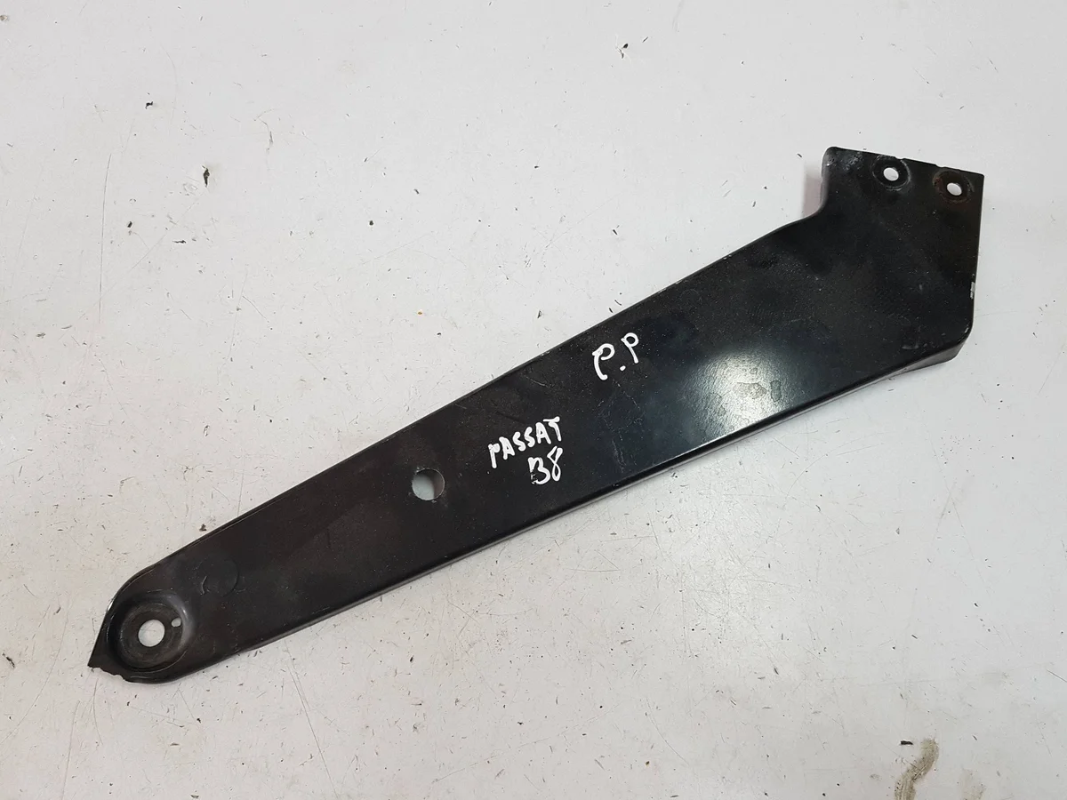 VW Passat B8 Front Seat Belt Bracket Right