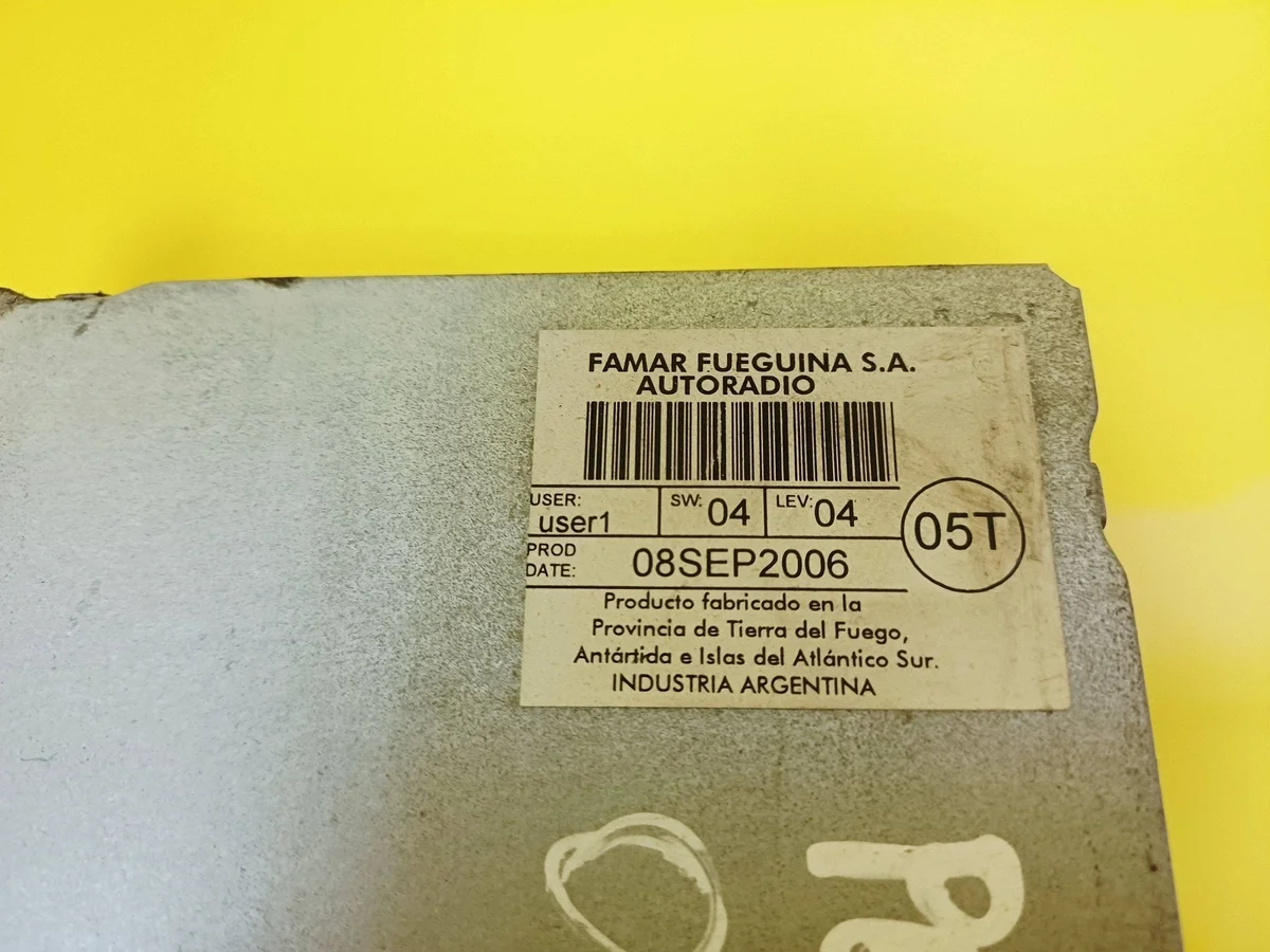 Rádio CD VW Polo IV 9N 6Q0035152B Usado image 3