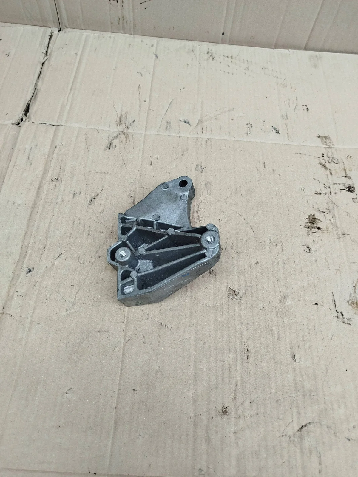 Supporto motore Audi A3 8Y 1K0199118CK image 6