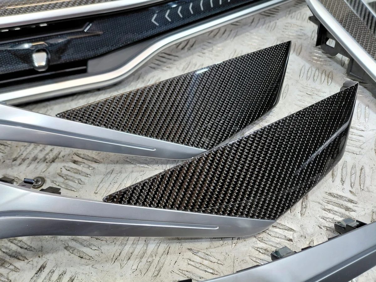 Molduras Interiores BMW X5 G05 Carbono image 4