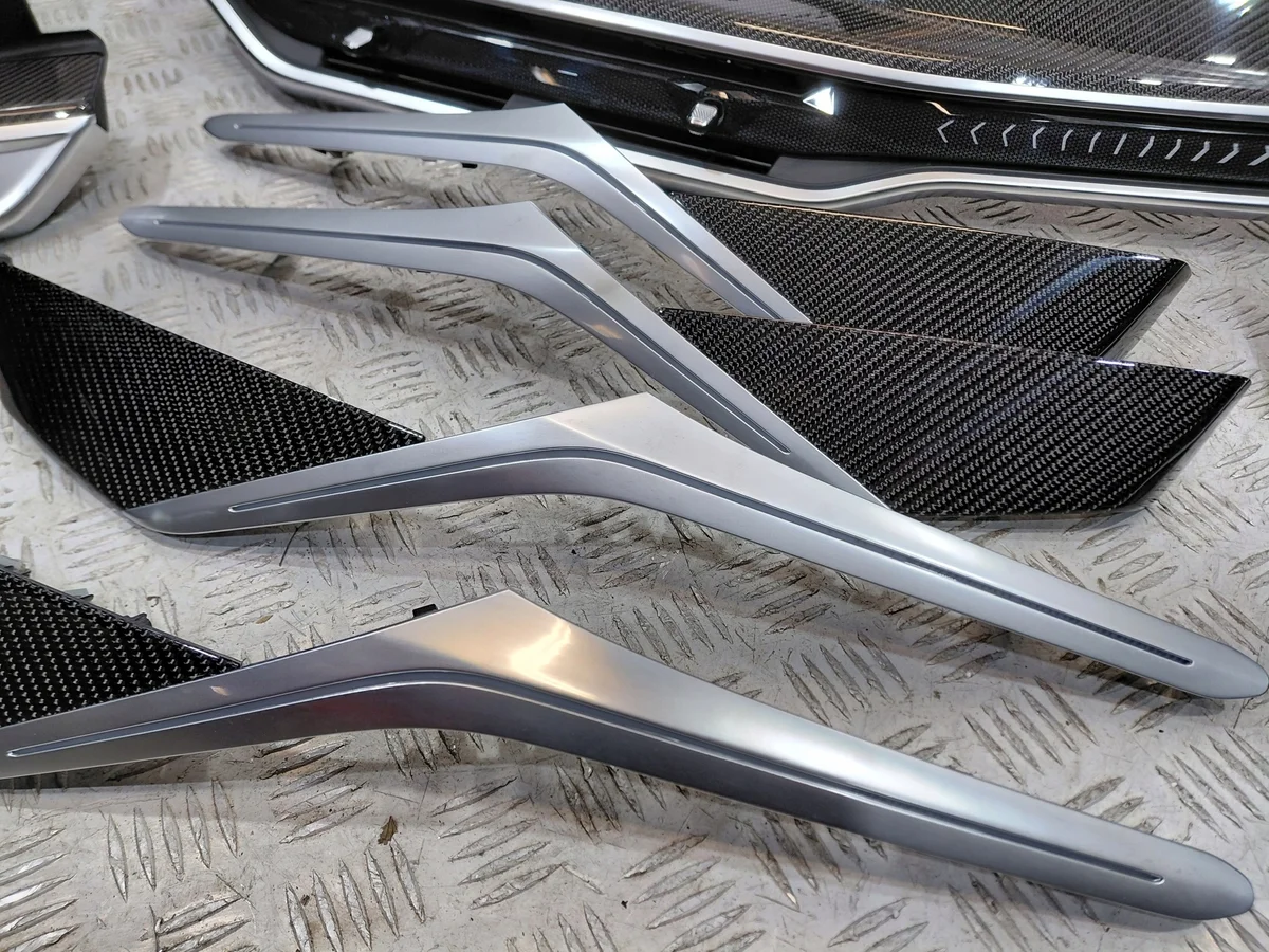 Molduras Interiores BMW X5 G05 Carbono image 5