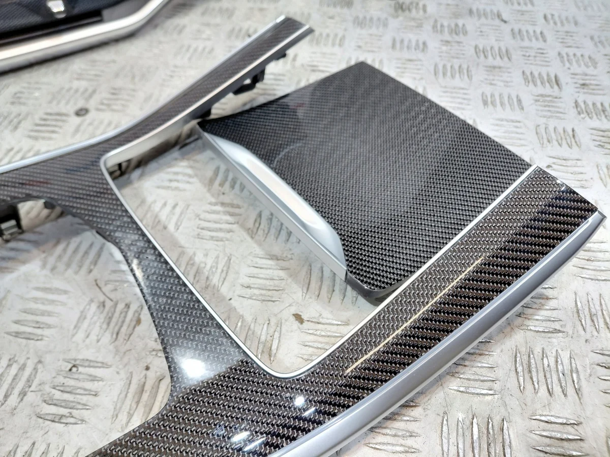 Molduras Interiores BMW X5 G05 Carbono image 9