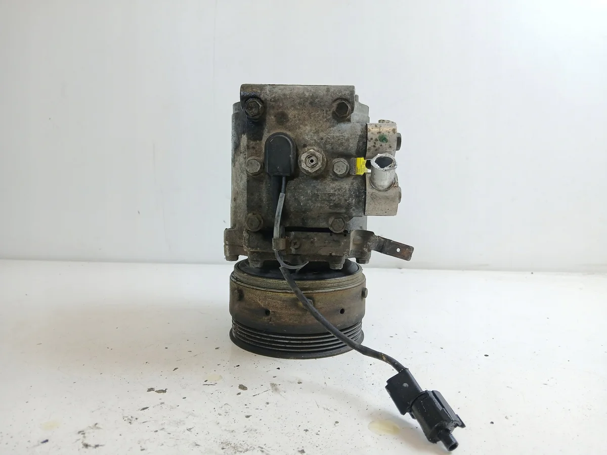 Compressor AC Mitsubishi Carisma 1.8 GDI Usado image 6