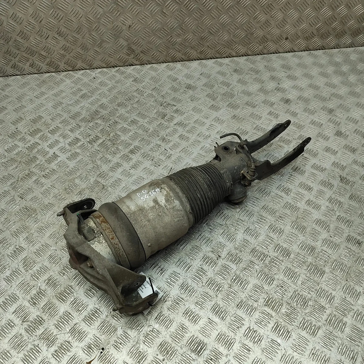 7L8616040G Luftfederbein vorne rechts Audi Q7 image 3