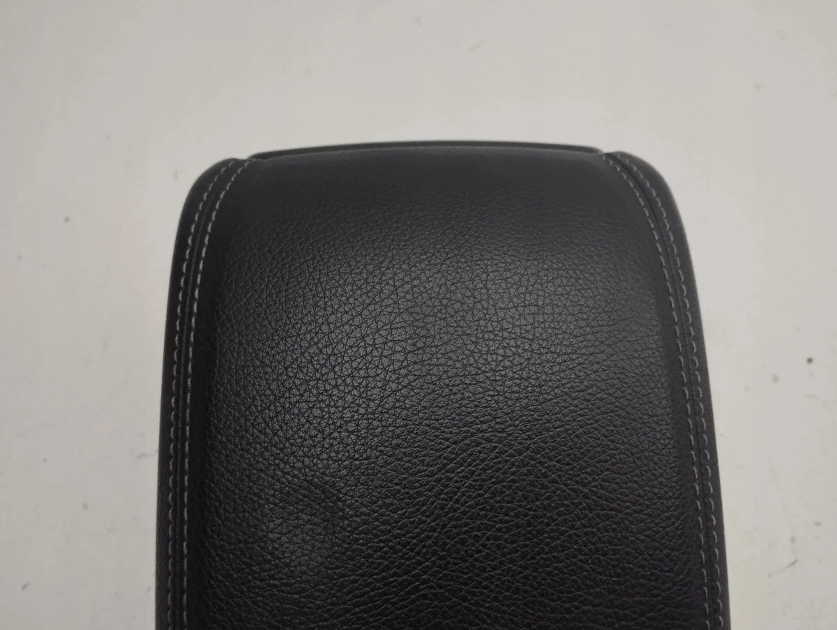 Mercedes B W246 W242 middenconsole armleuning image 5