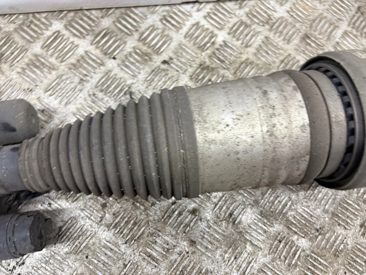 Mercedes E AMG W213 Air Spring Front A2533200801 image 4