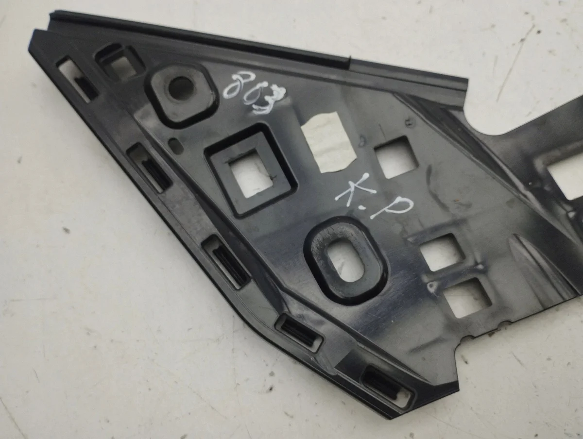 BMW i3 2017 Cubierta Pilar Parabrisas Izquierdo image 6