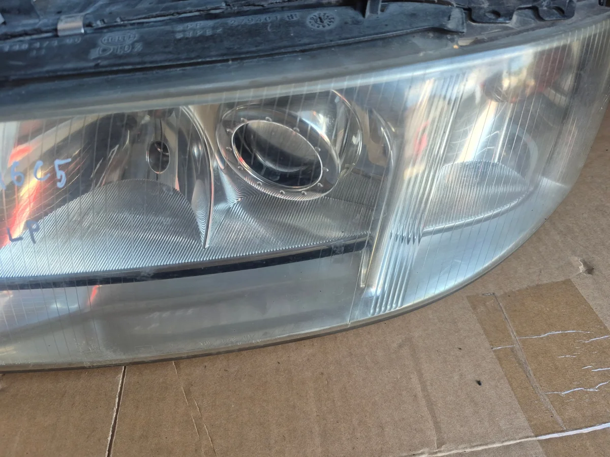 Audi A6 C5 etuvalo vasen 14847300 image 3
