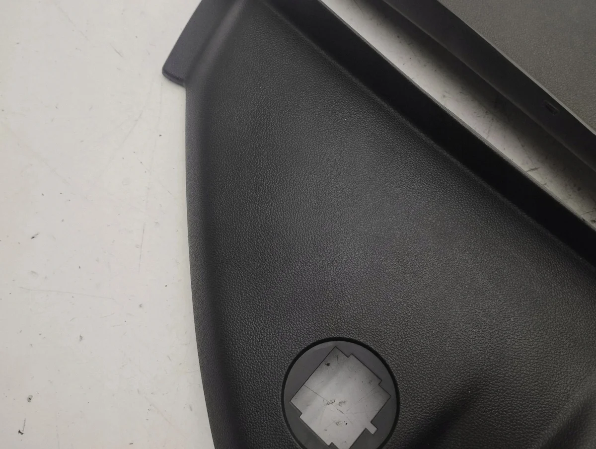 Opel Insignia B 2018 Kojelauta Sivupaneeli image 7