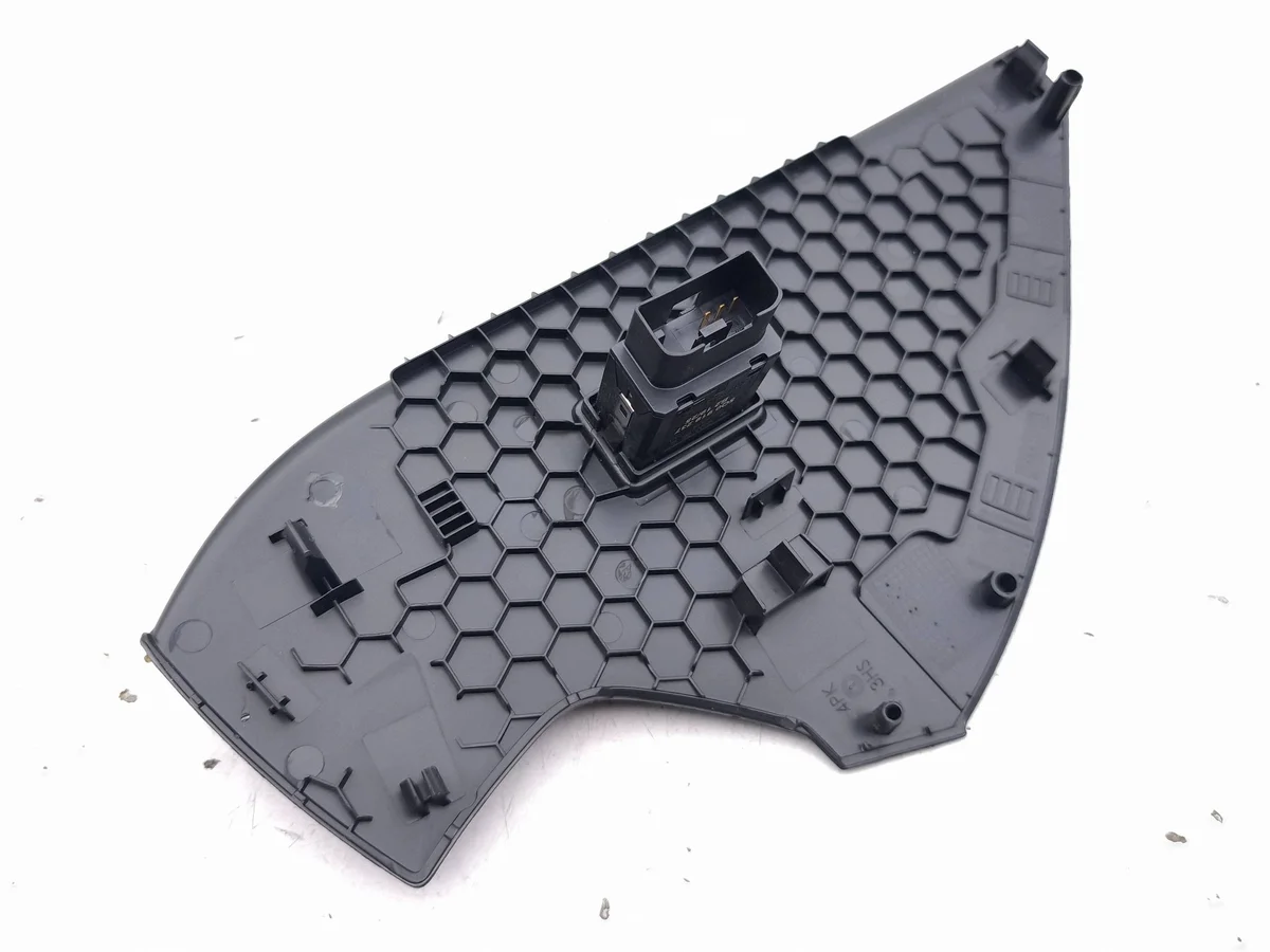 Cache tableau de bord VW Passat B9 2025 3J2858217 image 3