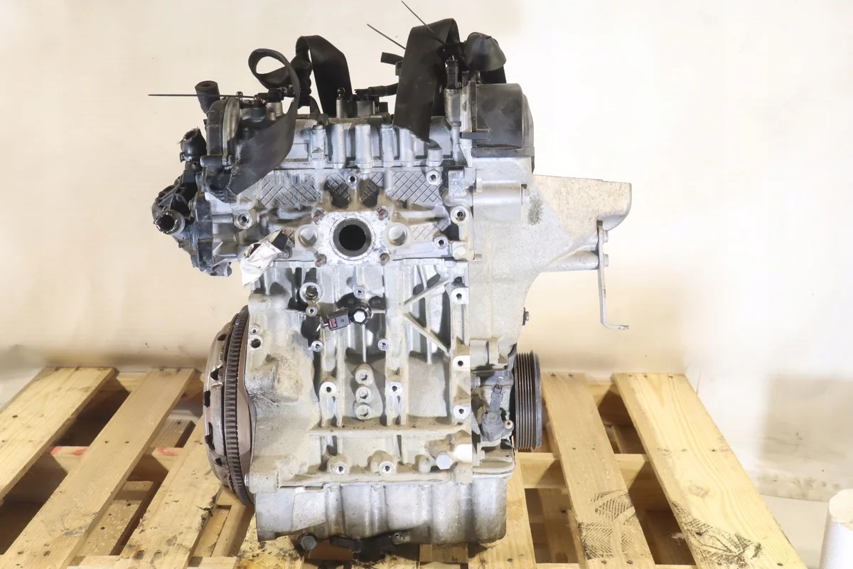 Motor Skoda Fabia III 1.0 70KW DKL Usado image 3