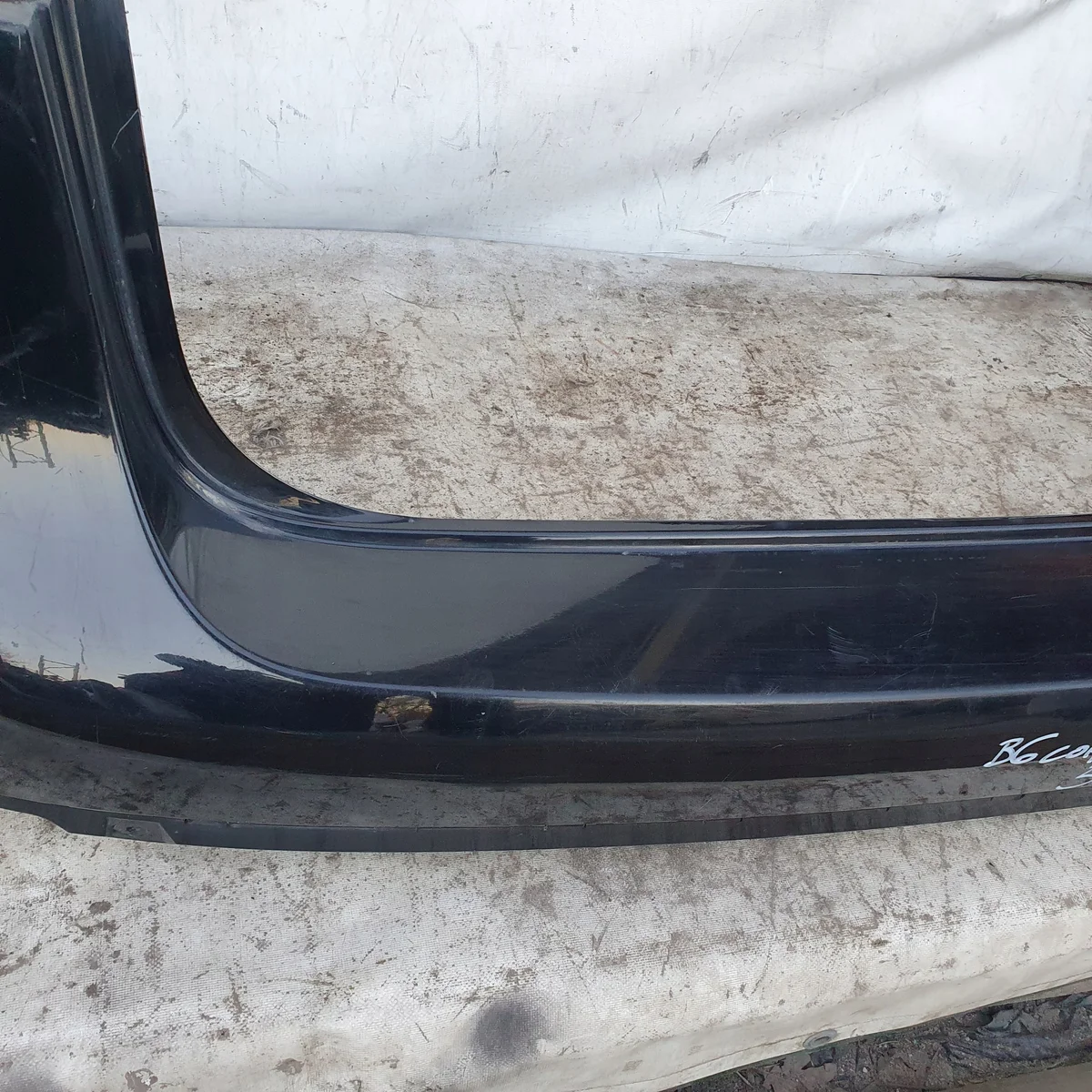 VW Passat B6 Wagon Rear Bumper 3C9807421 image 6