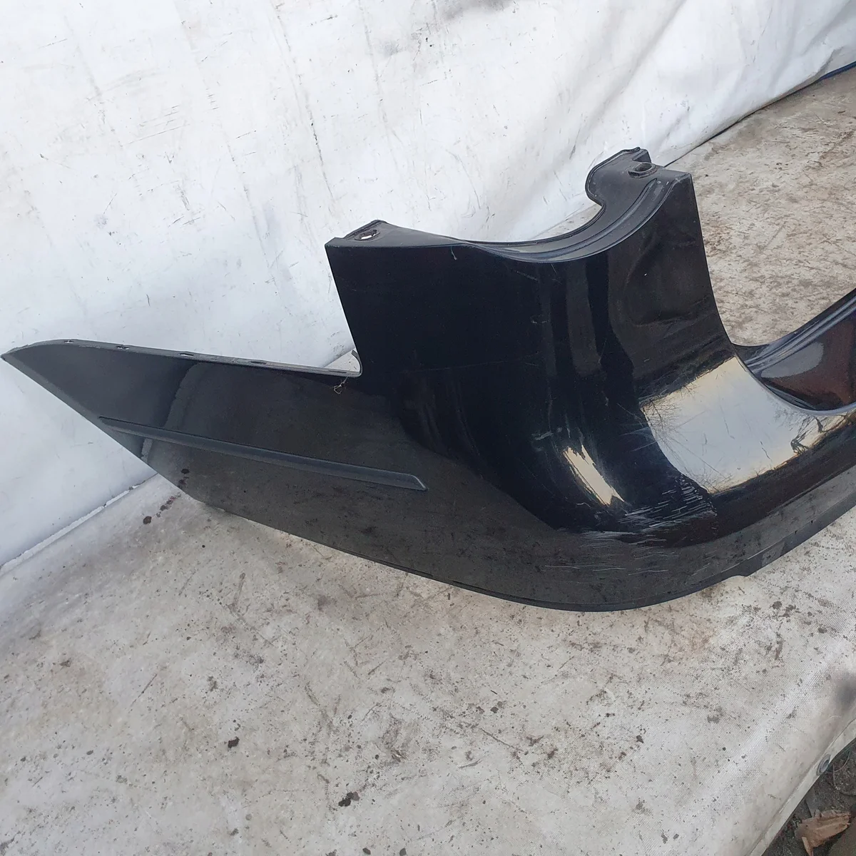 VW Passat B6 Wagon Rear Bumper 3C9807421 image 7