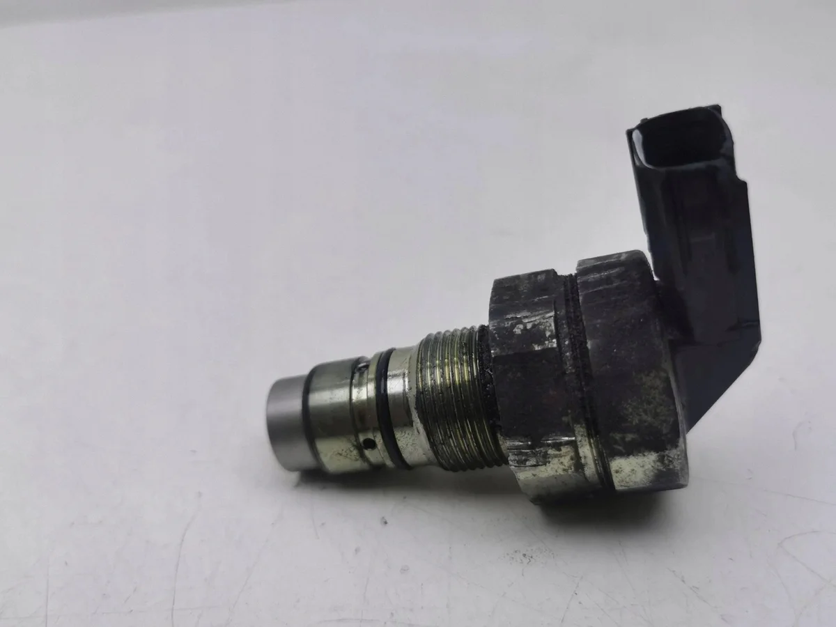 Infiniti FX 2006 Fuel Pressure Regulator AMD122251