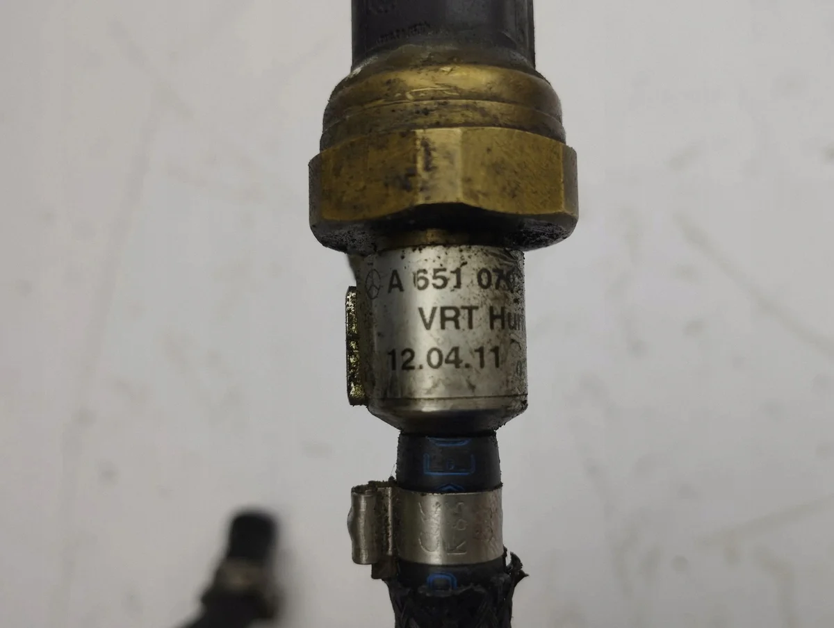 Capteur Pression Carburant Mercedes W204 A6510703081Q2 image 5