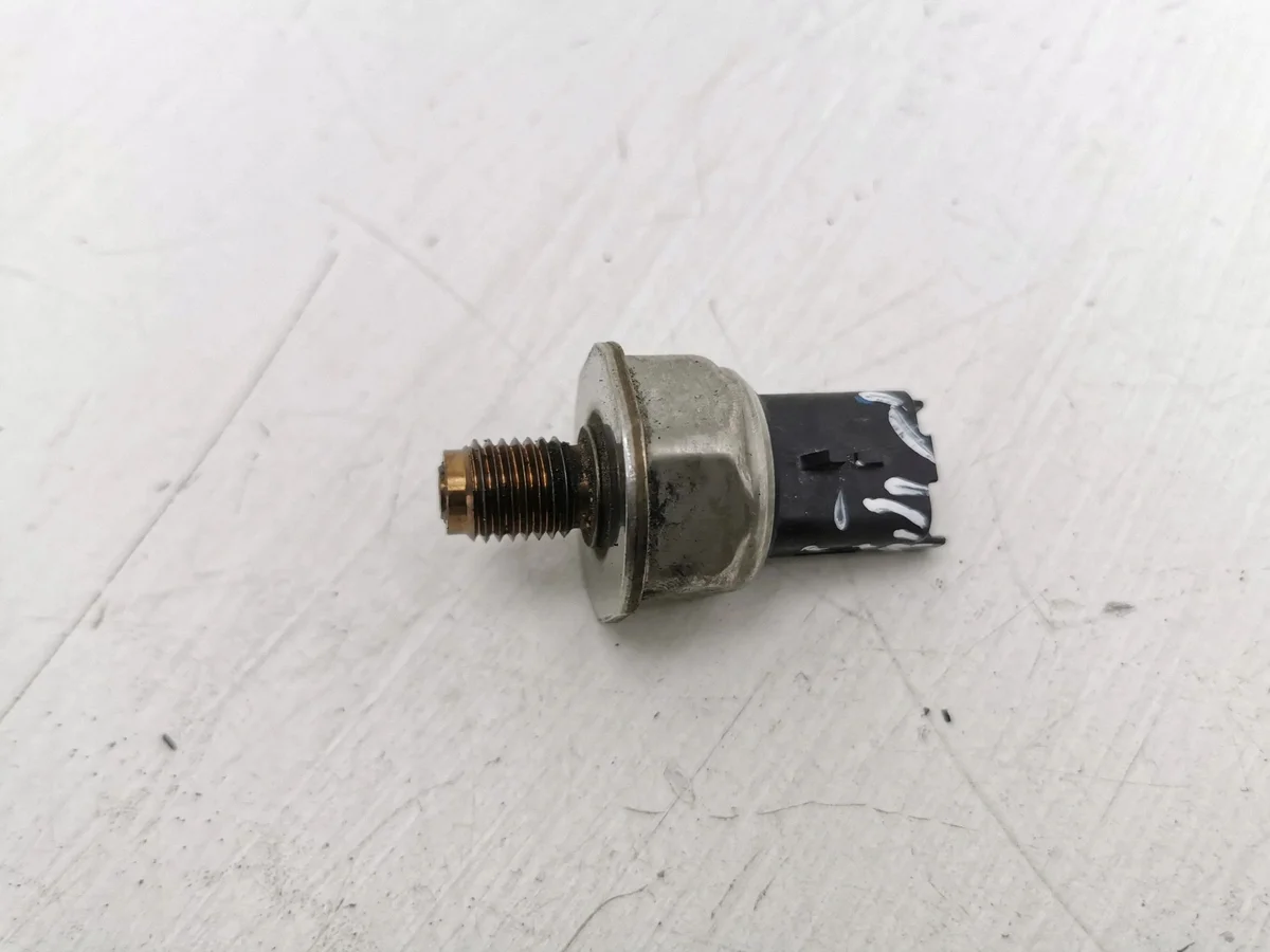 Fuel Pressure Sensor Ford Focus MK2 1.6 TDCI