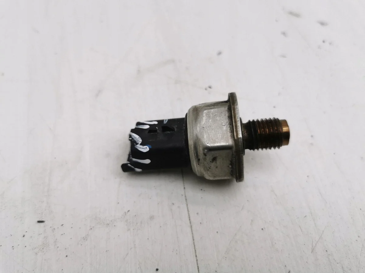 Bränsletrycksensor Ford Focus MK2 1.6 TDCI image 4