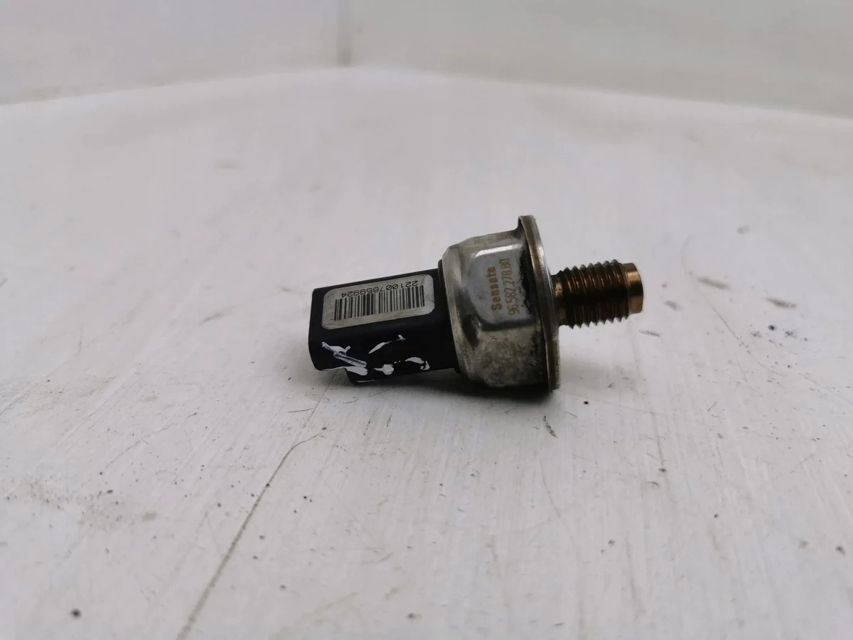 Bränsletrycksensor Ford Focus MK2 1.6 TDCI image 5