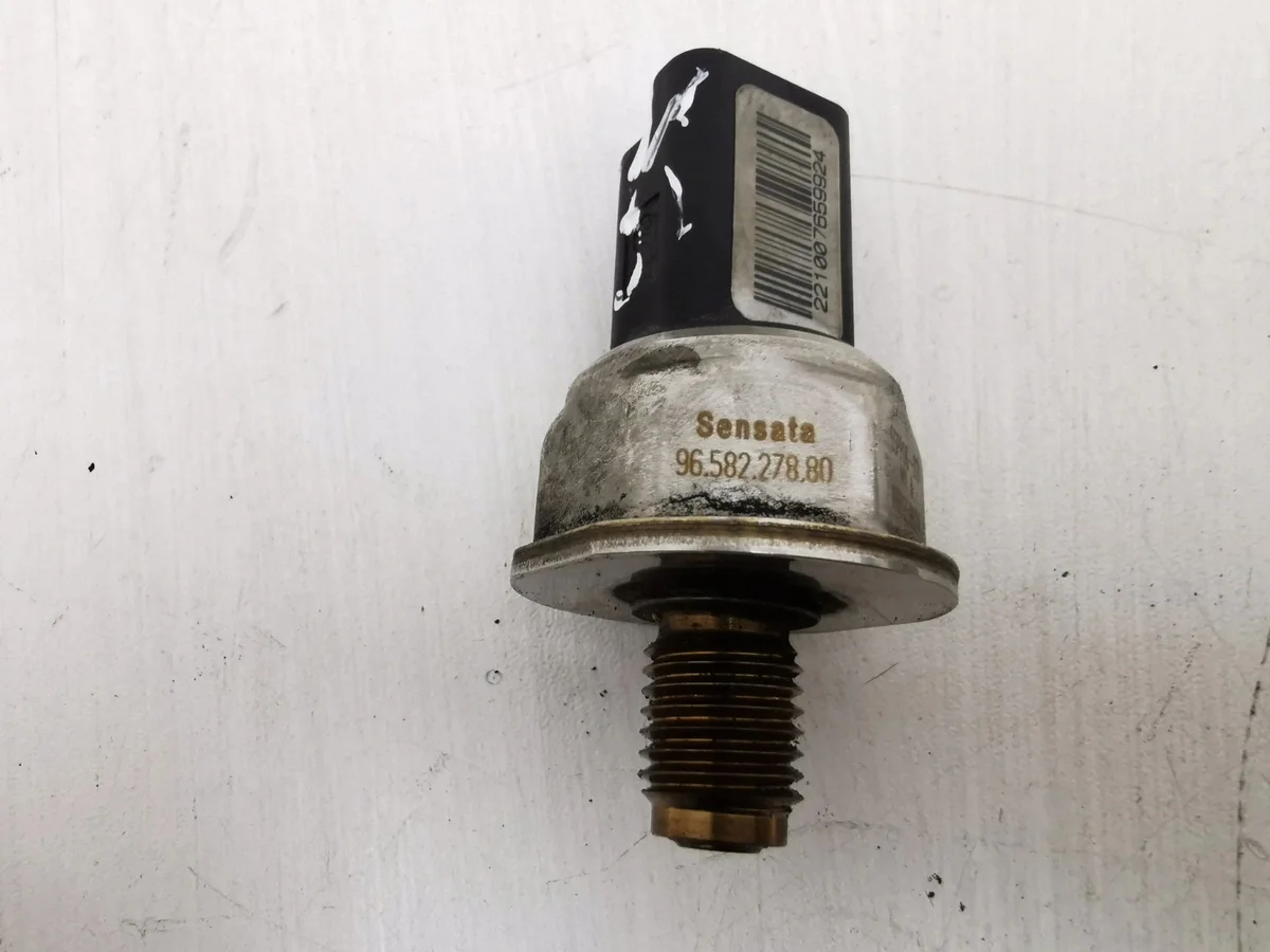 Bränsletrycksensor Ford Focus MK2 1.6 TDCI image 8