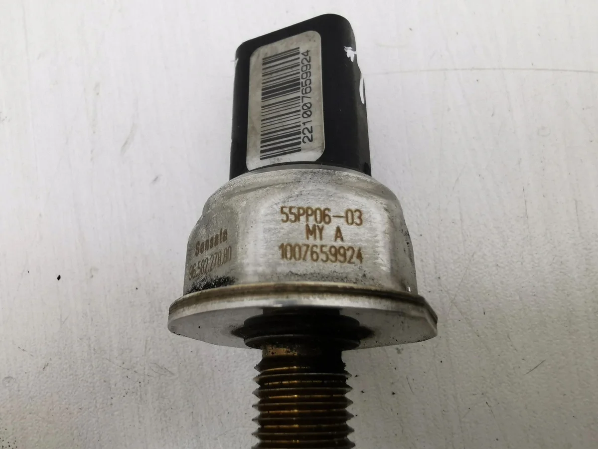 Bränsletrycksensor Ford Focus MK2 1.6 TDCI image 9