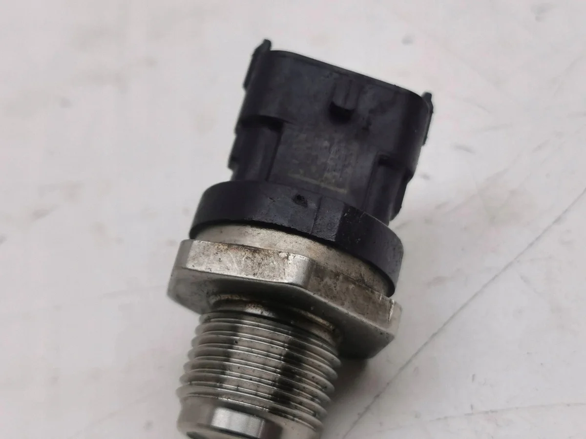 Sensor Pressão Combustível Hyundai Kia 1.7 CRDI image 3