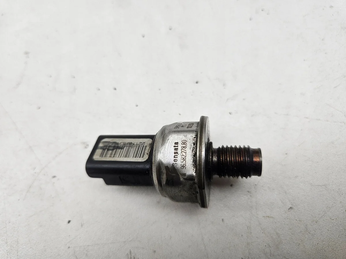 Peugeot 508 2011 Fuel Pressure Sensor 55PP0603 image 6