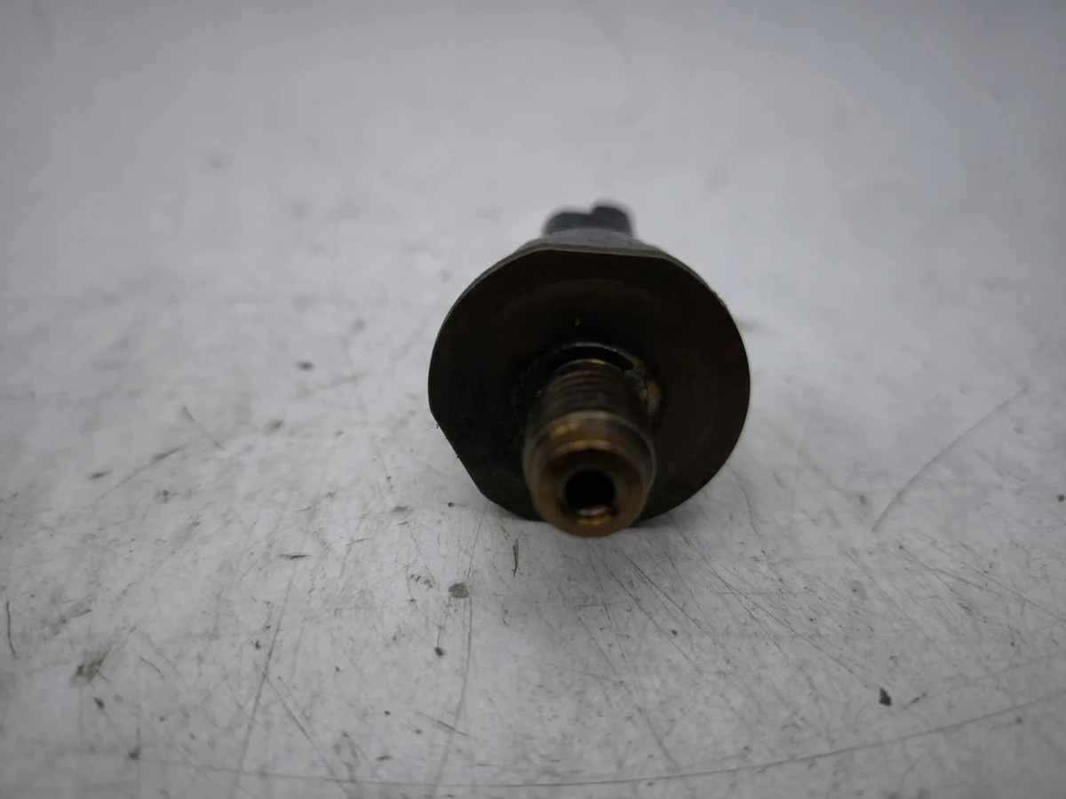 Sensor Presión Combustible Citroen DS4 2013 image 6