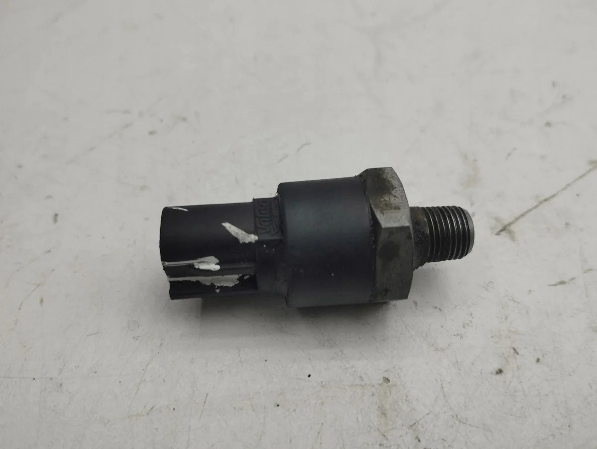Capteur Pression Carburant Toyota C-HR I 2017 AMD114861 image 5