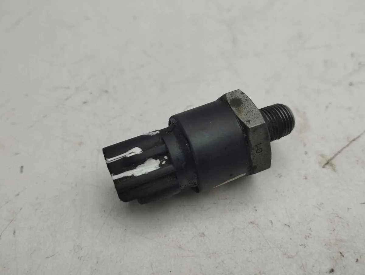 Capteur Pression Carburant Toyota C-HR I 2017 AMD114861 image 6