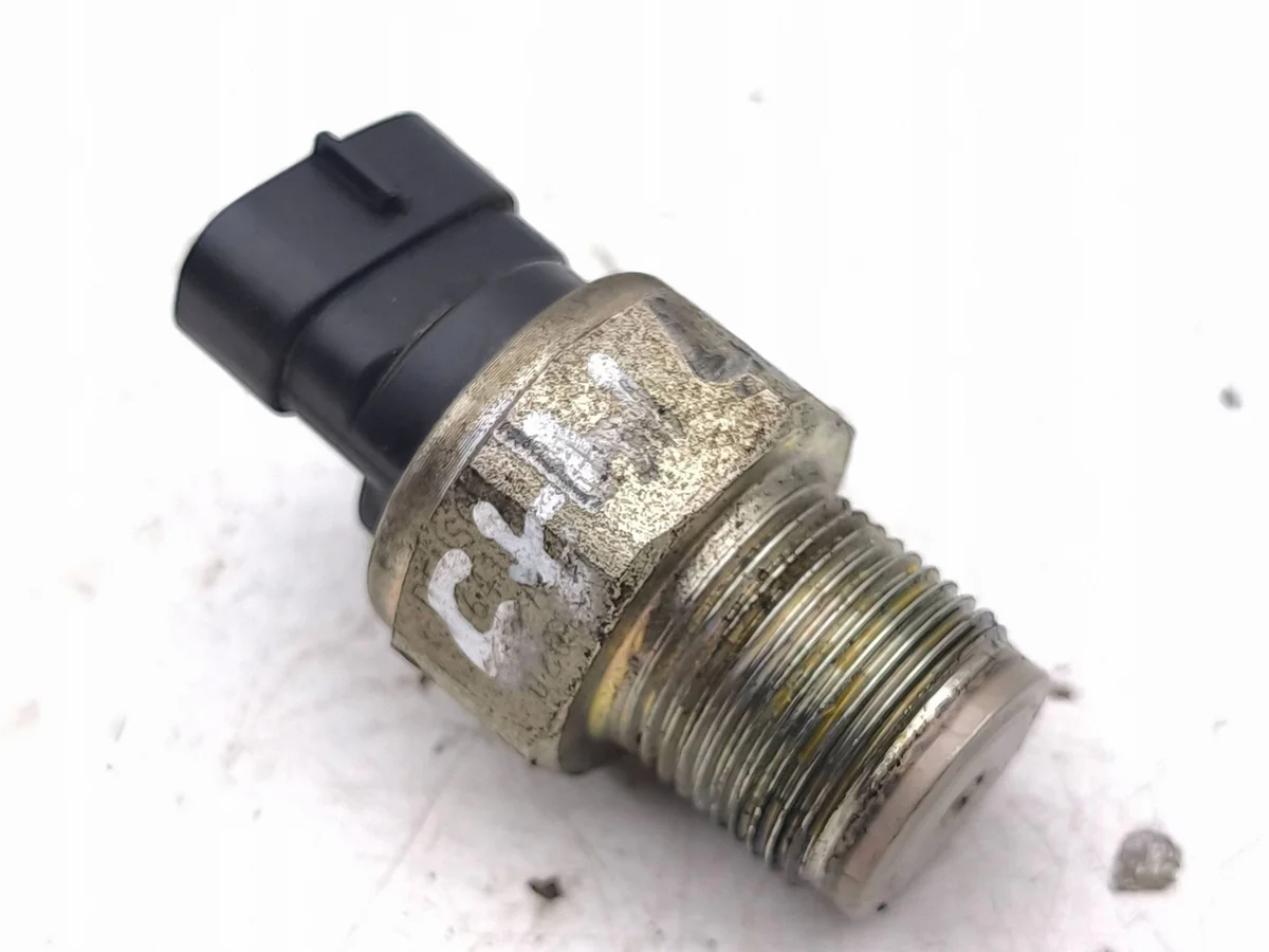 Sensor Presión Combustible Mazda CX-5 2013 641002Q14
