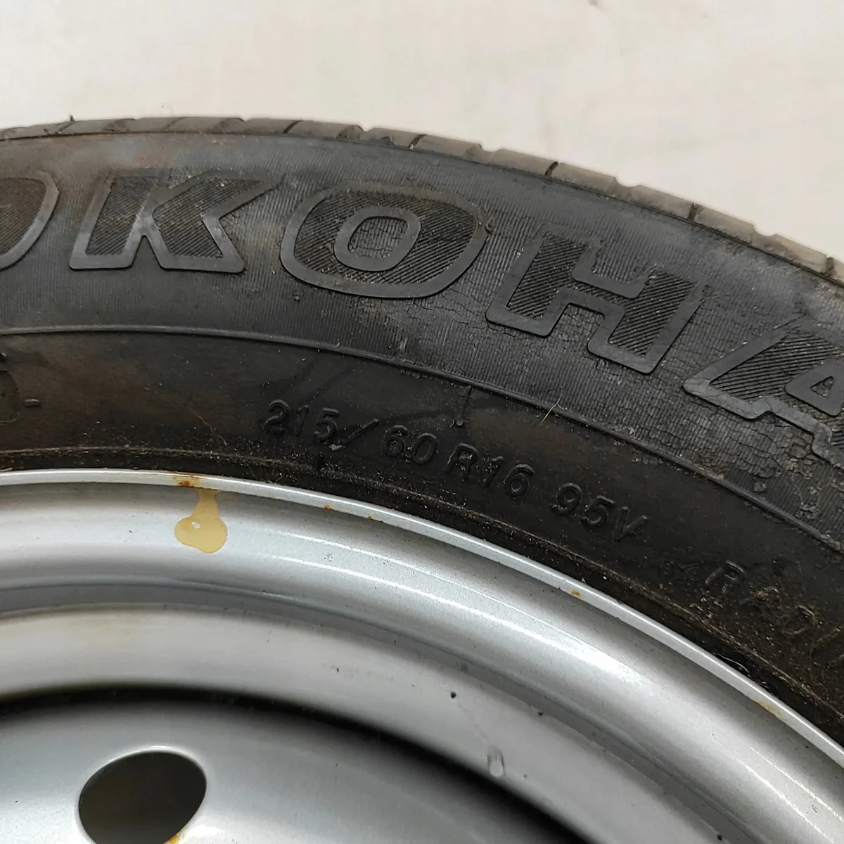 Used Subaru Forester Spare Wheel 28111FC070 image 4