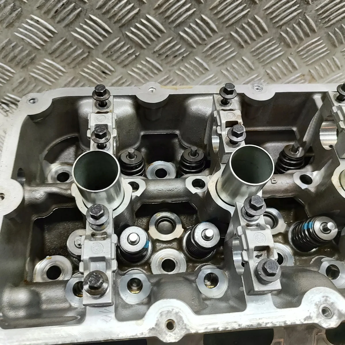 Sylinterinkansi vasen Ford Mustang 5.0 GT image 5
